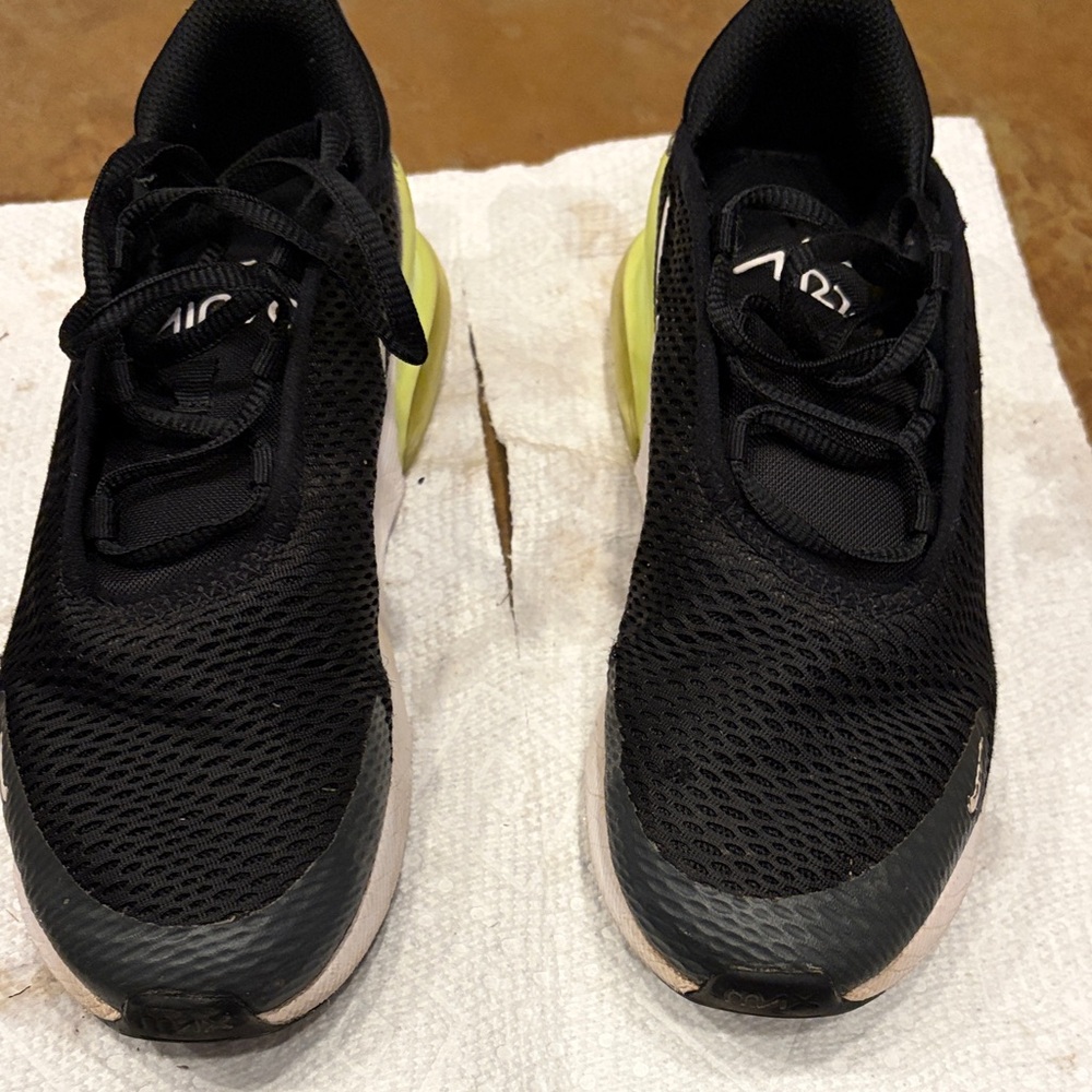 Kids Black and Yellow Athletic Sneakers - Breathable Mesh Design